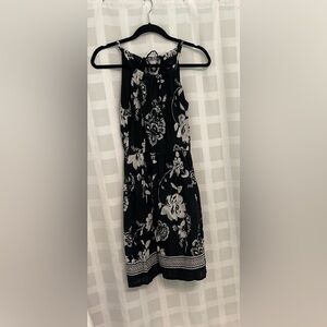 White House Black Market Black and White Halter Dress.  Has Pockets!!